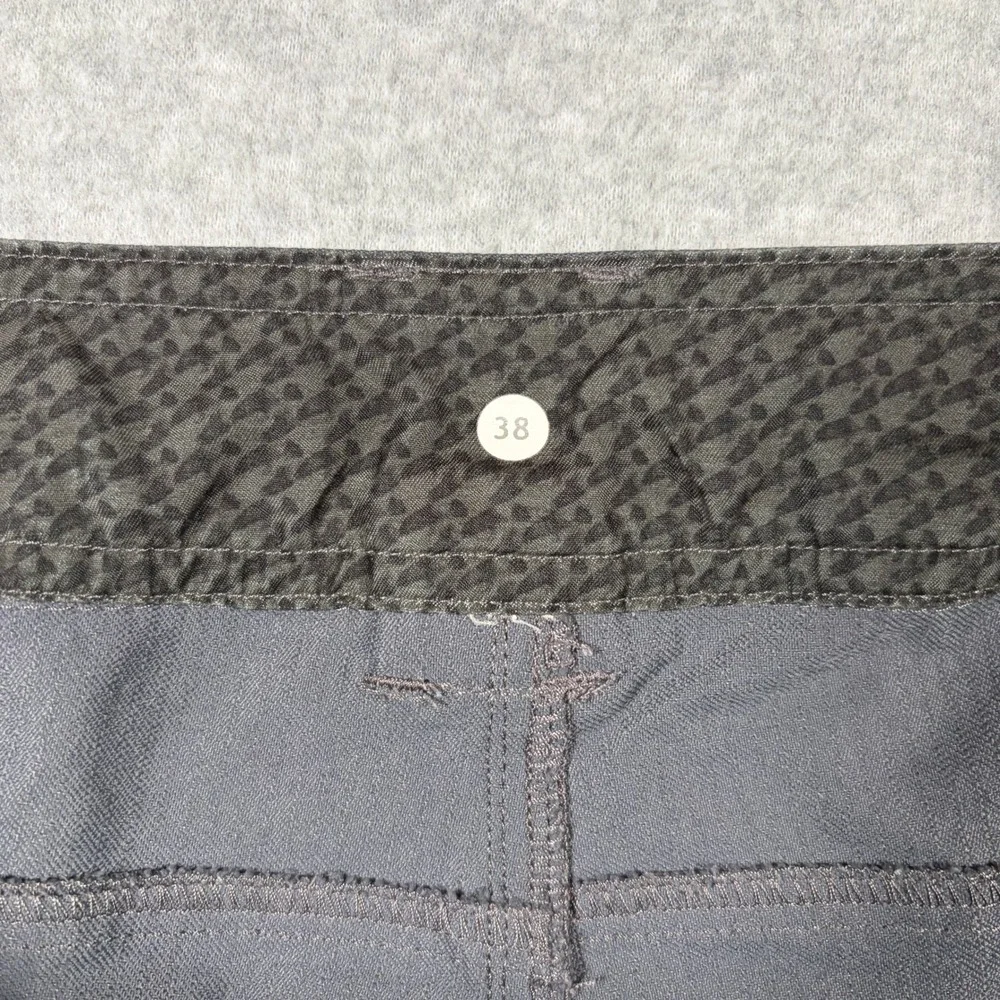 Lululemon Cadence Commute Shorts Men 38 Gray Pinstripe Cargo Athletic 12